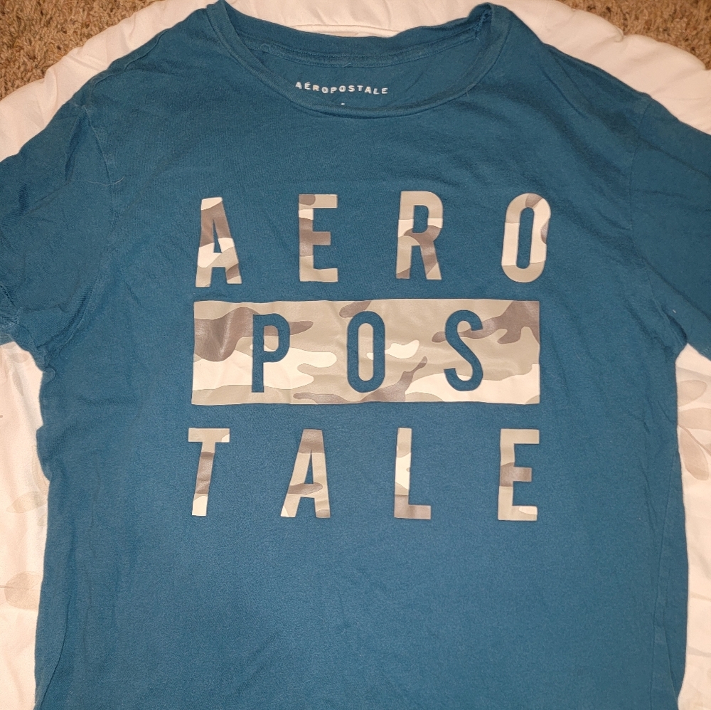 Aeropostale shirt size medium